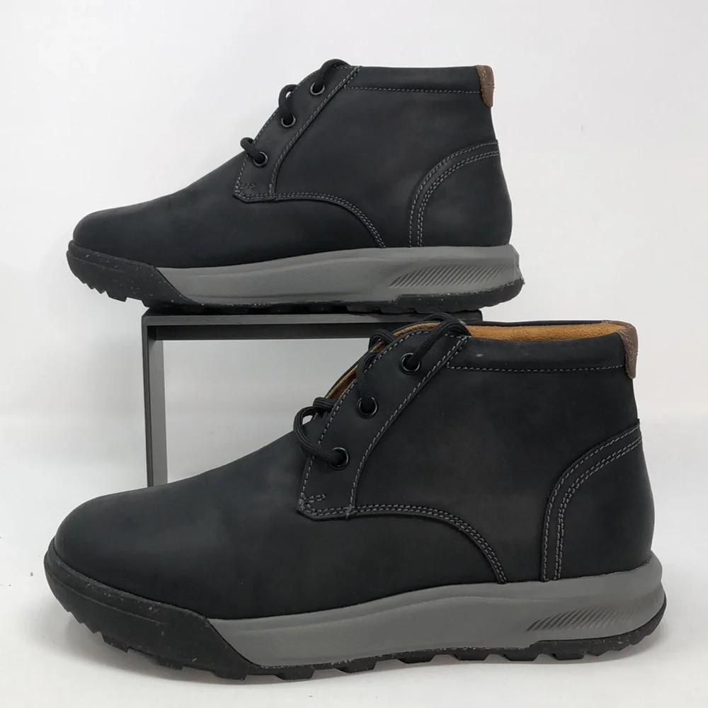 Florsheim Men’s Trailmax Black Leather Chukka Boots - Size 8.5 Wide
